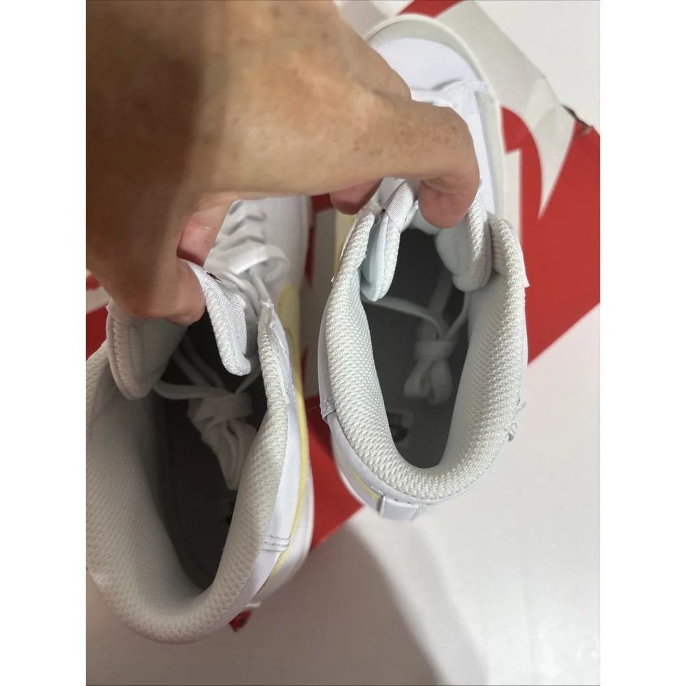 Nike product pair